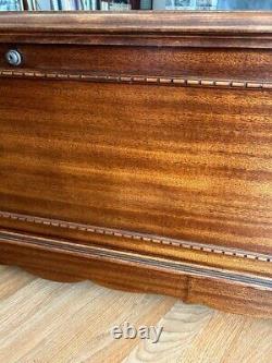 1948 Lane Cedar Hope Chest Pristine Condition Style 2218 TRUNK LOCK DISASSEMBLED