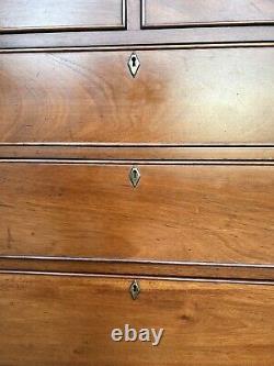 1971 Craftique Two Over Three 5 Drawer Solid Mahogany Chest with Brass Pulls