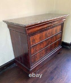 19th CENTURY FRENCH LOUIS PHILIPPE MAHOGANY & MARBLE COMMODE / CHEST OF DRAWERS