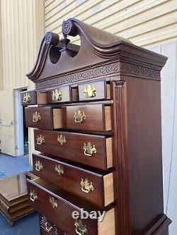 64886 THOMASVILLE Mahogany 2 piece High Chest Dresser