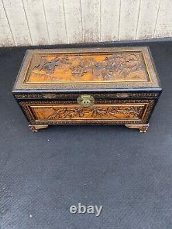 65381 Oriental Blanket Storage Chest