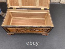 65381 Oriental Blanket Storage Chest