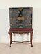 ANTIQUE Colby Furn Chinoiserie Decorated Chippendale Mahogany Chest on Stand