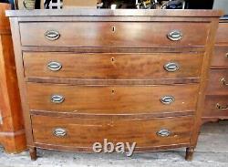 ANTIQUE EARLY 19th CENTURY SHERATON MAHOGANY 4 DRAWER BOWFRONT CHEST OF DRAWERS