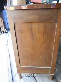 ANTIQUE EARLY 19th CENTURY SHERATON MAHOGANY 4 DRAWER BOWFRONT CHEST OF DRAWERS