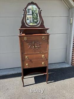 A Rare Antique R. J. Horner Mahogany Lingerie Chest With Mirror, Circa 1900