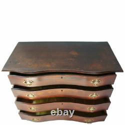 Antique American Chippendale Mahogany Reverse Serpentine Chest of Drawers