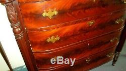 Antique Bowfront Sheraton Salem Style Flame Mahogany Chest Of Very High Quality