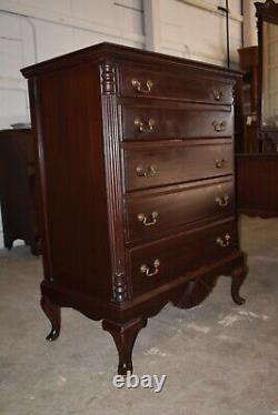 Antique Mahogany Bedroom Chest of Drawers Highboy Dresser, Queen Anne Legs