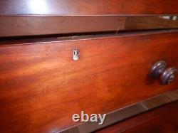 Antique Mahogany, Cedar & Pine 5 Drawer Chest Dresser early 1800's
