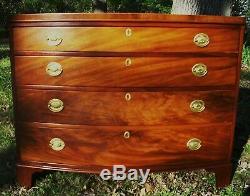 Baker Georgian Federal Chippendale Style Bowfront Mahogany Antique Chest Dresser