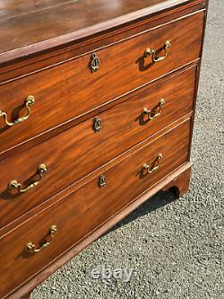 Barn find! Antique period mahogany chest of drawers dresser 1800s tlc
