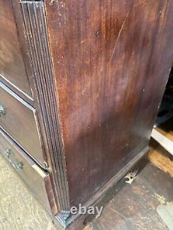 Barn find mahogany chest of chest circa 1790-1810 needs work restoration