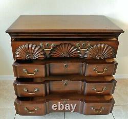Beautiful Antique/Vtg Kittinger Solid Mahogany Wood Chest of Drawers Dresser
