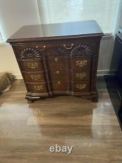 Chippendale Blockfront Chest of drawers