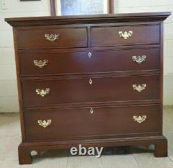 Craftique Chest Two Over Three Drawer Mahogany Excellent