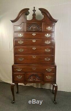 DREXEL HERITAGE Queen Anne Style Mahogany High Boy Chest Dresser Cabinet Armoire