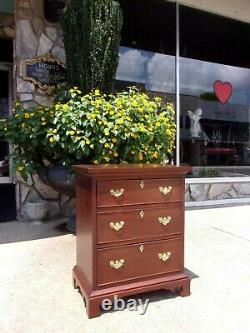 Grand Mahogany Bedside Chest Crafted By Craftique 20th century
