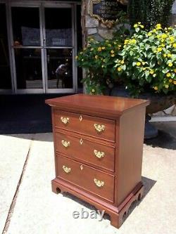 Grand Mahogany Bedside Chest Crafted By Craftique 20th century