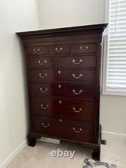 Henkel Harris New Market chest of drawers. Large mahogany dresser with 9 drawers