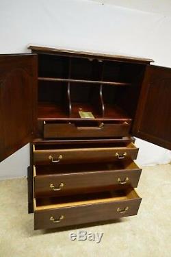 Henkel Harris Solid Mahogany Chest of Drawers Dresser (A)
