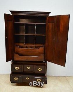 Henredon Mahogany Chippendale Chest of Drawers Armoire