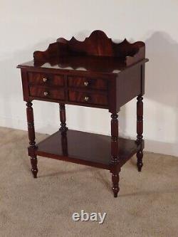 Hickory Chair Furniture Company Empire Flame Mahogany Nitestand Bedside Chest