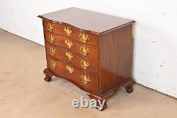 Hickory Chair Georgian Solid Mahogany Serpentine Commode or Chest of Drawers