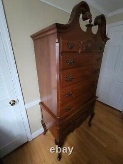Jamestown Sterling Vintage Queen Anne-Style Highboy Chest Dresser