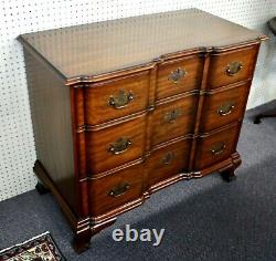 KINDEL Mahogany Chippendale Block Front Chest. Ogee-moulded bracket legs. 1940s