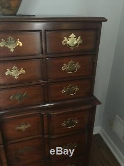 Kindel Block Front Chest On Chest Mahogany 6 Drawers withKey
