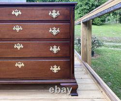 Kindel Oxford Custom Finished Solid Mahogany 4 drawer Chest Dresser Brass Pulls