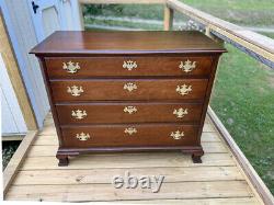 Kindel Oxford Custom Finished Solid Mahogany 4 drawer Chest Dresser Brass Pulls