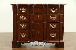 Kittinger Old Dominion Mahogany Vintage Block Front Hall or Linen Chest #31868