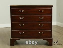 Kittinger Williamsburg Adaptation Chippendale Style Mahogany Chest of Drawers
