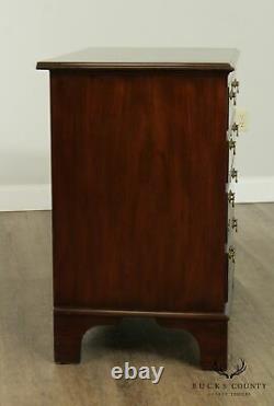 Kittinger Williamsburg Adaptation Chippendale Style Mahogany Chest of Drawers