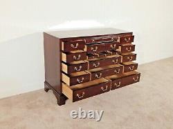 LEXINGTON Furn Co Chippendale Heirloom Collection 17-Drawer Solid Mahogany Chest
