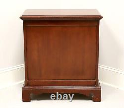 LINK-TAYLOR Heirloom Planters Solid Mahogany Chippendale Bedside Chest B