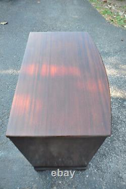 Mahogany Bow Front Bachelors Chest of Drawers