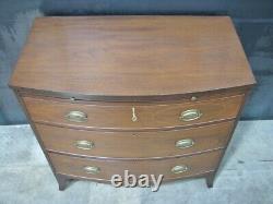 Mint Vintage Kittinger Hepplewhite Bow-Front Mahogany 3 Drawer Chest with Pull Out