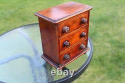 Near Victorian C 1880 Mahogany 3 Drawer Chest Of Drawers Traveling Salesman Ace