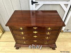 New York Made Mahogany Oxbow Front Sameca Furniture Chippendale Inlaid Chest