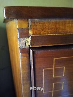 Period Antique Hepplewhite Bow front Mahogany Antique Chest with inlay
