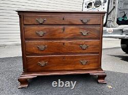 Philadelphia Mahogany Chippendale Diminutive 4 Drawer Chest of Drawers, 1760's