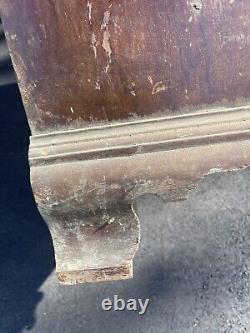 Philadelphia Walnut Chippendale Diminutive 5 Drawer Chest Old Surface, 1760's