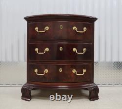 Thomasville Flame Mahogany Chippendale 3 Drawer Night Chest