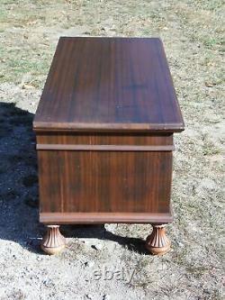 Vintage Cavalier Furniture Co. Mahogany & Cedar Hope Chest Storage Trunk