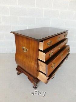 Vintage Chippendale Bombe Style Mahogany Chest 39w