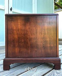 Vintage Georgian Style Ethan Allen 4 Drawer Dark Cherry Finish Accent Chest