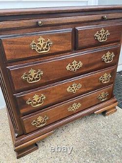Vintage Large Solid Mahogany Chippendale 5 Drawer Bachelor Chest WithPullout Tray